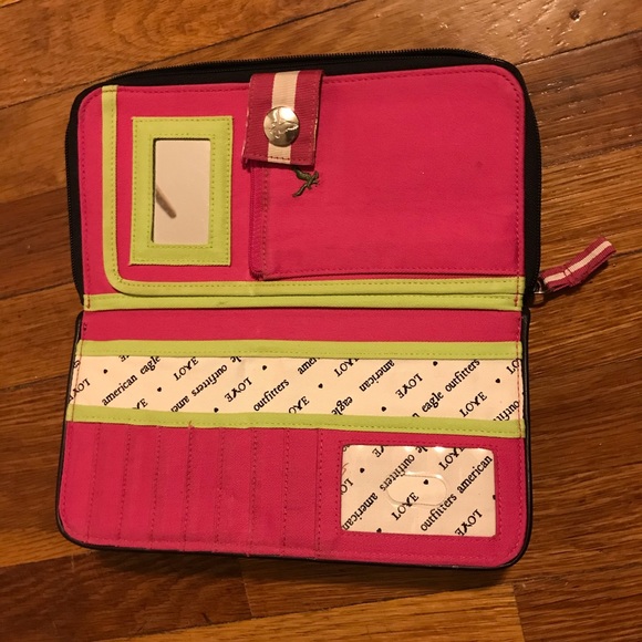 American Eagle Navy and Pink Floral Clutch - Picture 5 of 7